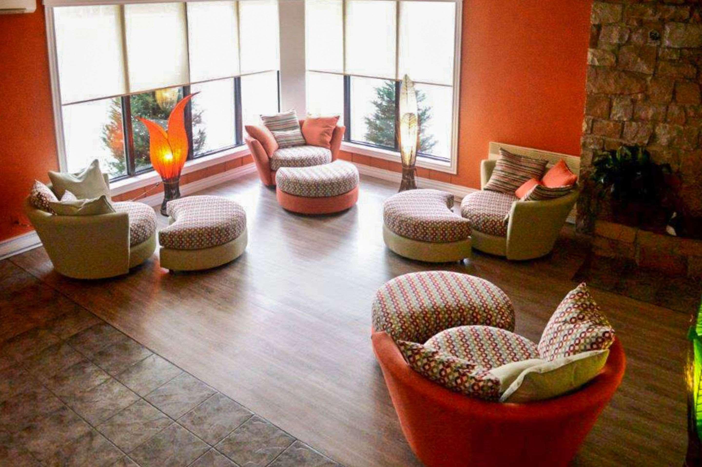 Rodeway Inn Гранд-Фолс Экстерьер фото