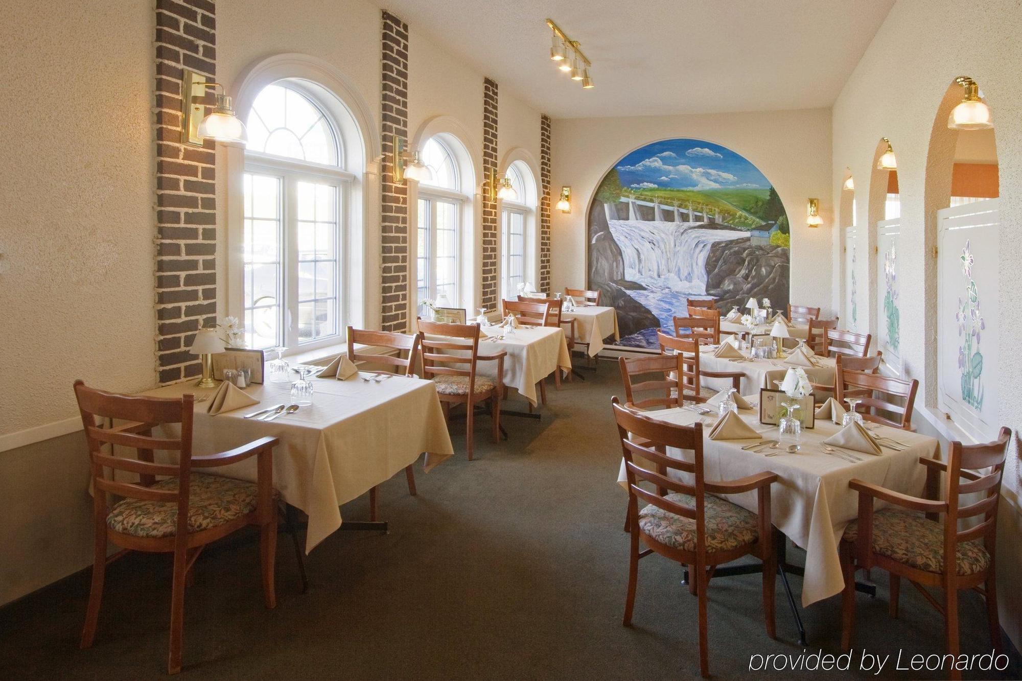 Rodeway Inn Гранд-Фолс Экстерьер фото