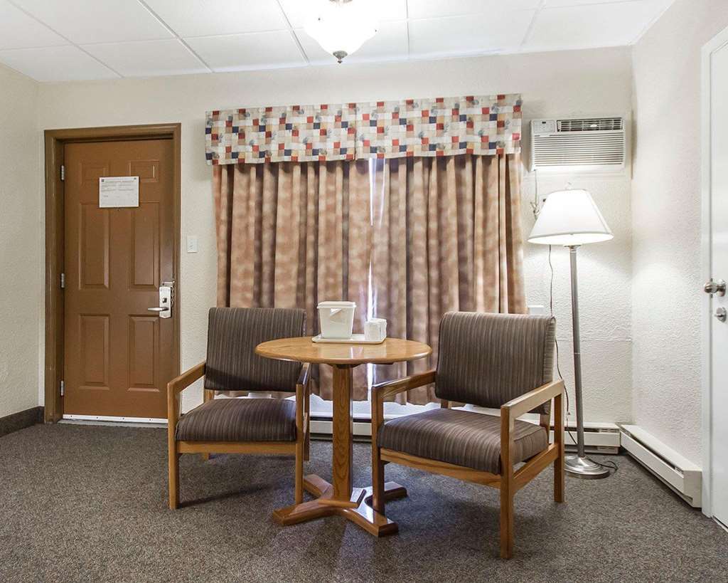 Rodeway Inn Гранд-Фолс Номер фото